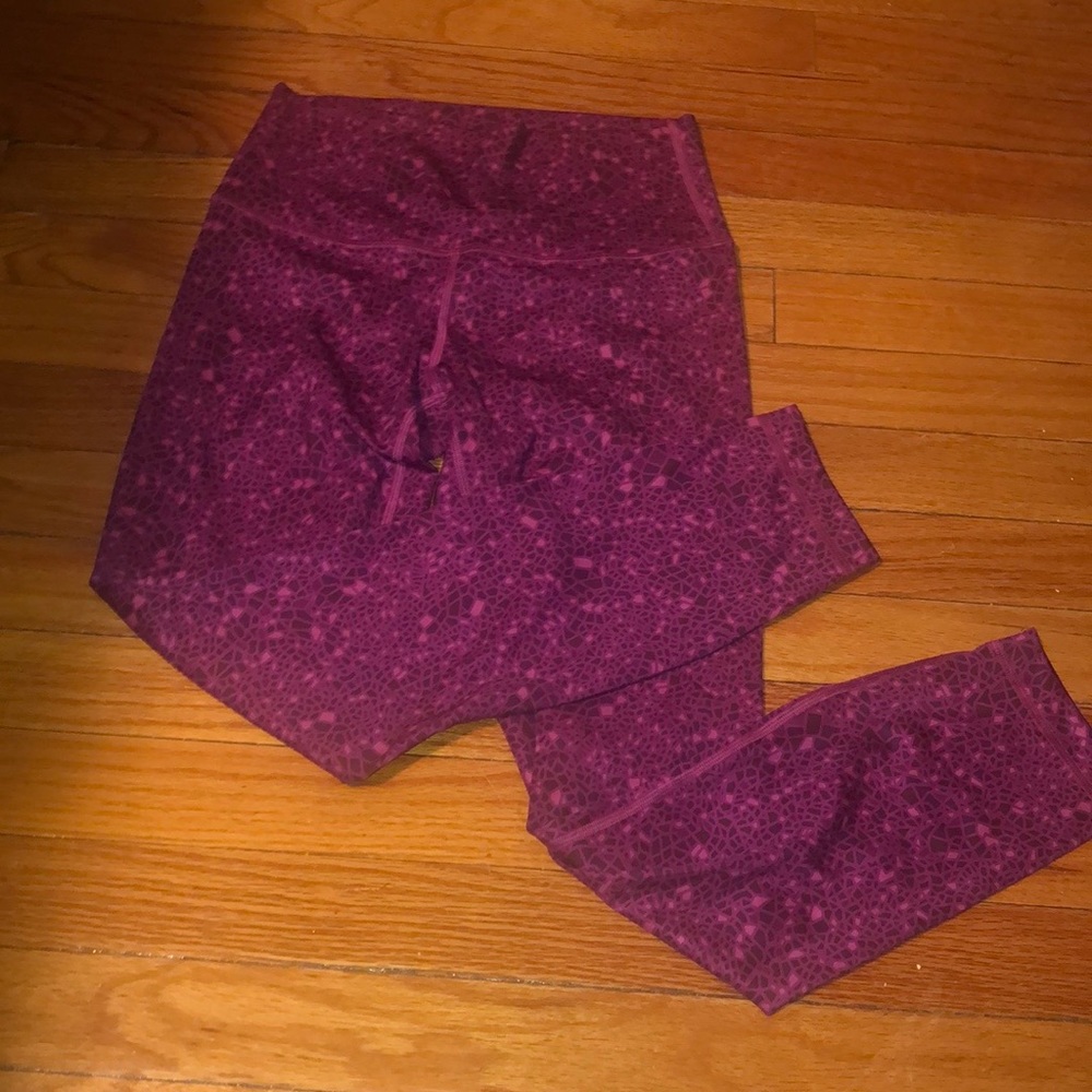 Lululemon wunder under crops